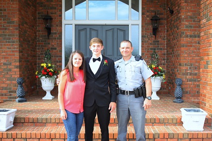 Timmons with family 